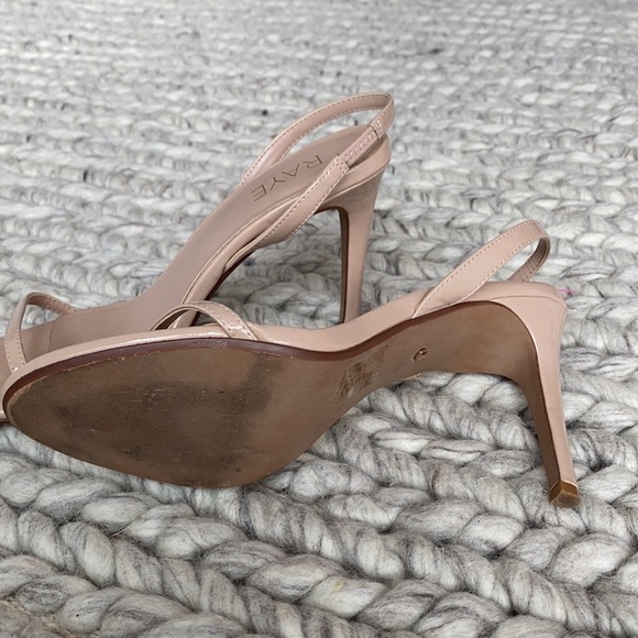 Strap heels - Picture 3 of 3